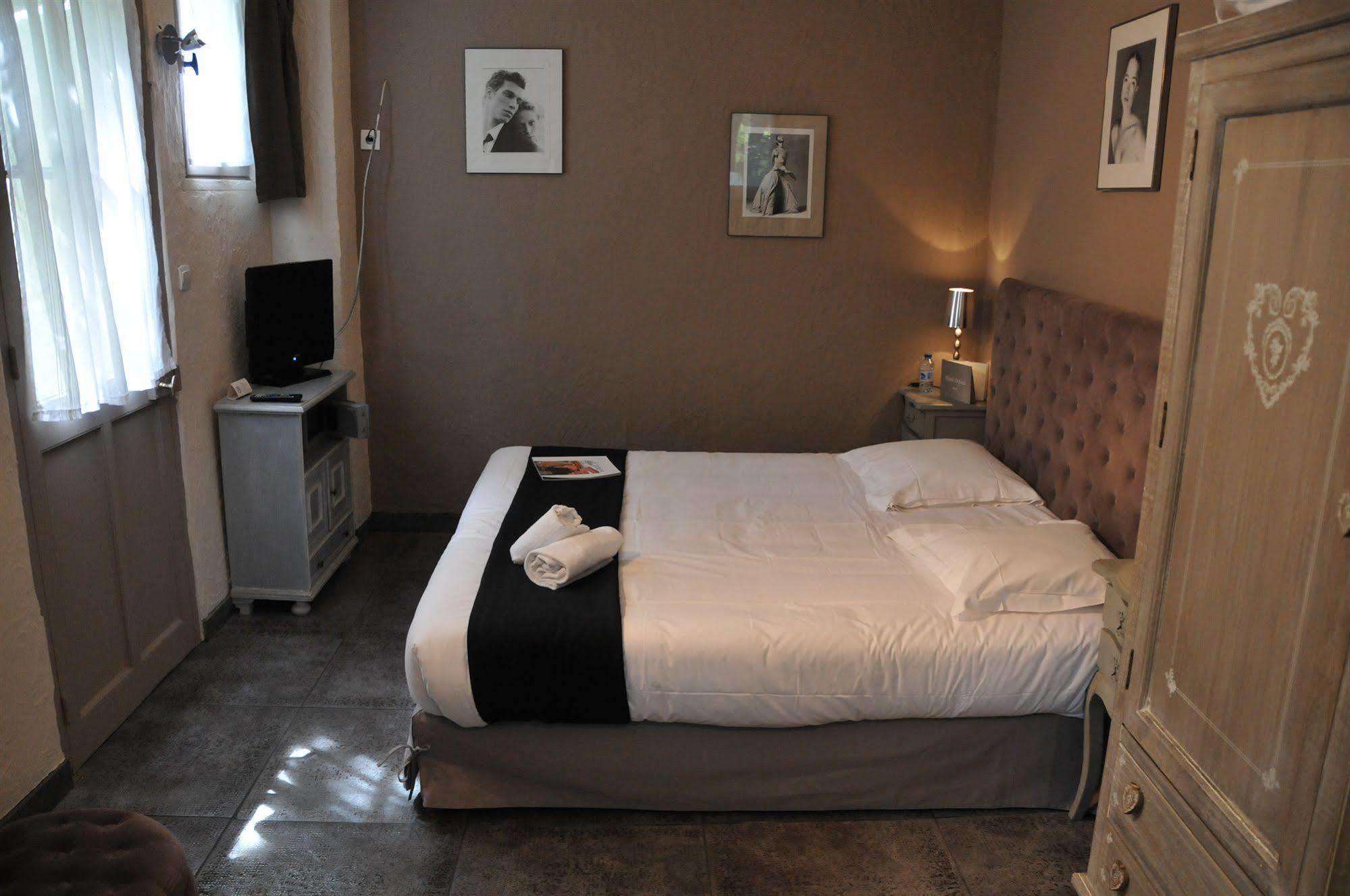 Hotel Oxford Кан Екстериор снимка