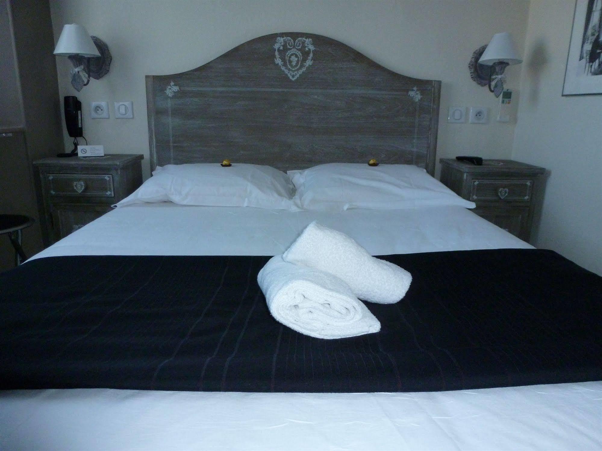 Hotel Oxford Кан Екстериор снимка