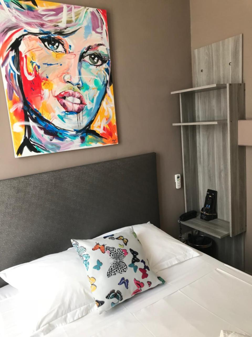 Hotel Oxford Кан Екстериор снимка